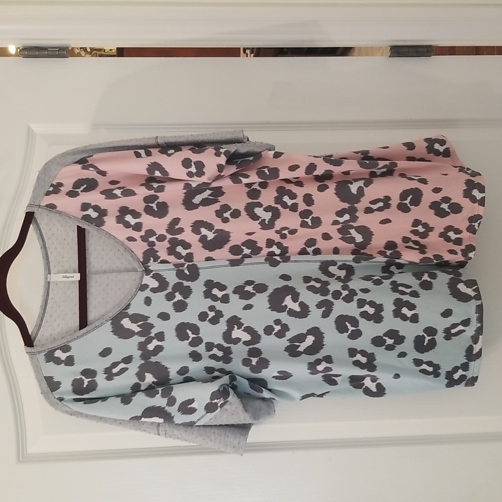Lilypad Animal Print Pullover Top Size 3X